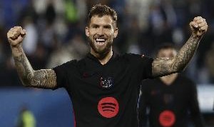 KOK体育注册-巴萨后防领袖❗33岁伊尼戈关键铲球破坏单刀 免签加盟&amp;已坐稳主力