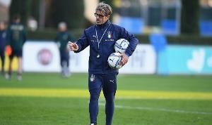 KOK体育-埃瓦尼：米兰本赛季欧冠是自毁前程 米兰新赛季参加欧冠前景渺茫