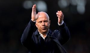 TA：利物浦推迟了原定的季前训练计划，球队预计明日重新集结